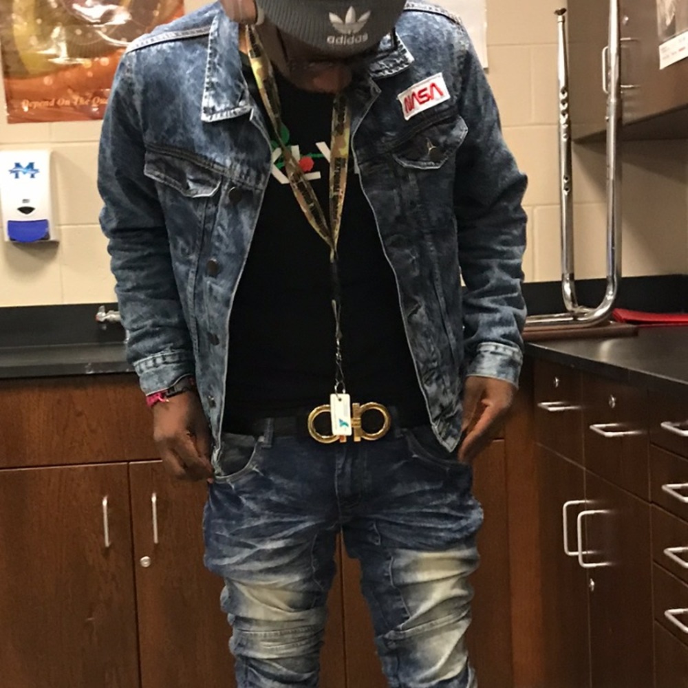 Meet your Posher, Keywon